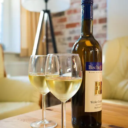 Wunderschoene Und Moderne Altstadtwohnung Im Herzen Von *