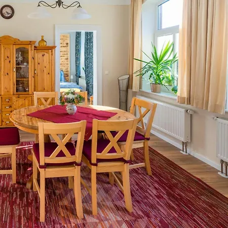 Wunderschoene Und Moderne Altstadtwohnung Im Herzen Von *