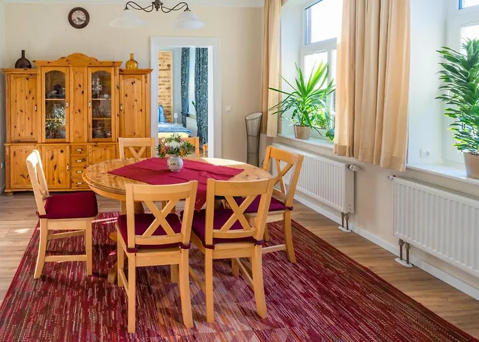 Wunderschoene Und Moderne Altstadtwohnung Im Herzen Von *